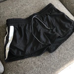 Lorna Jane Shorts size Small Black w/ White stripe